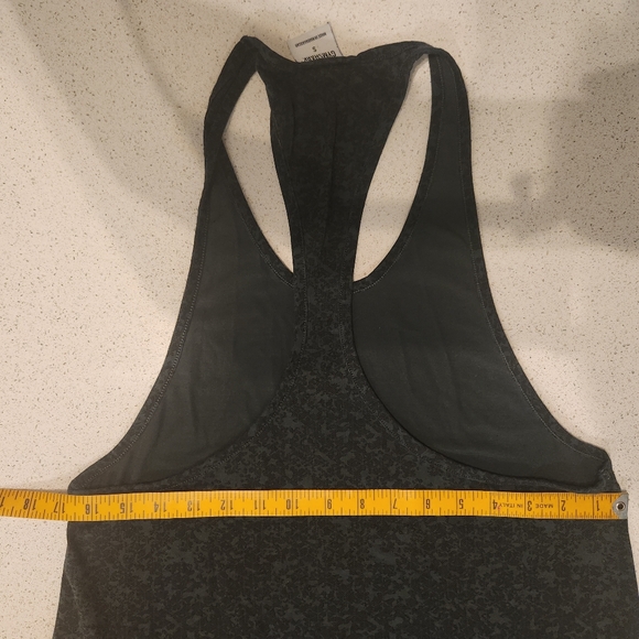 Green Camo Gymshark Stringer - Picture 4 of 4